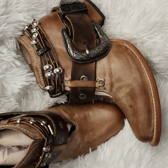 Freebird by Steven SALOON Booties - Picture 7 of 11